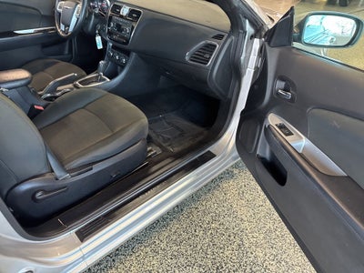 2011 Chrysler 200 Touring