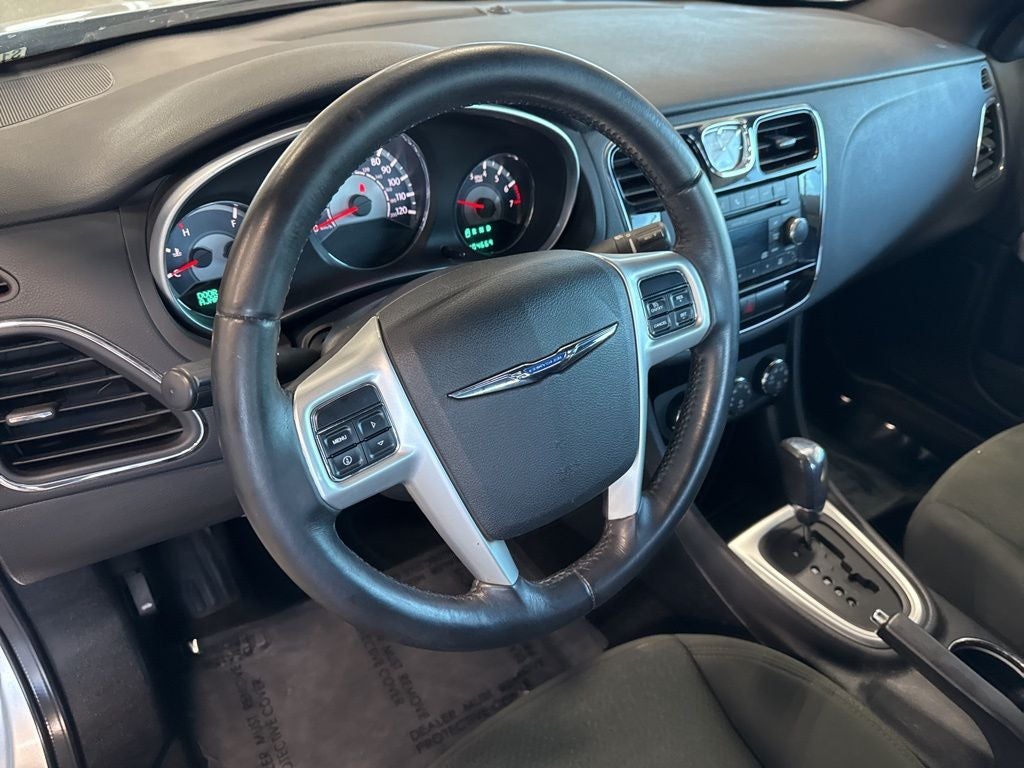 2011 Chrysler 200 Touring