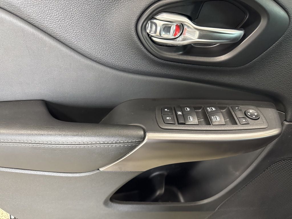 2022 Jeep Cherokee Latitude Lux FWD