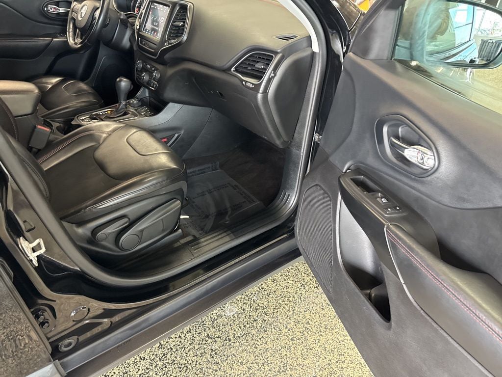 2019 Jeep Cherokee Trailhawk