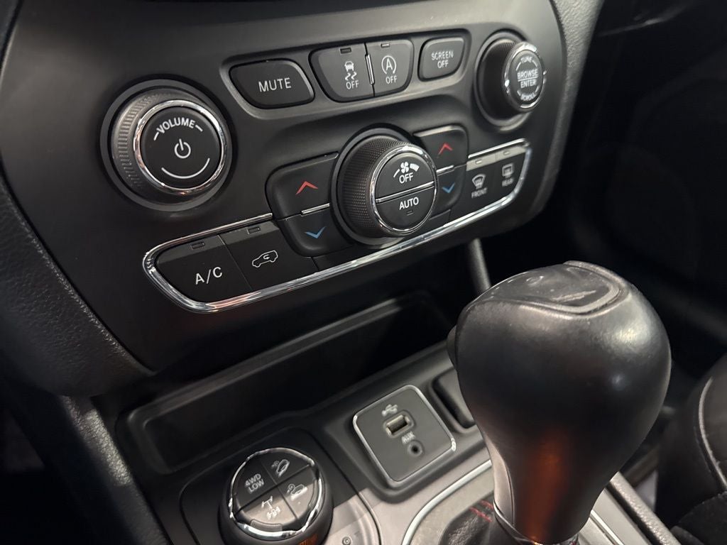 2019 Jeep Cherokee Trailhawk