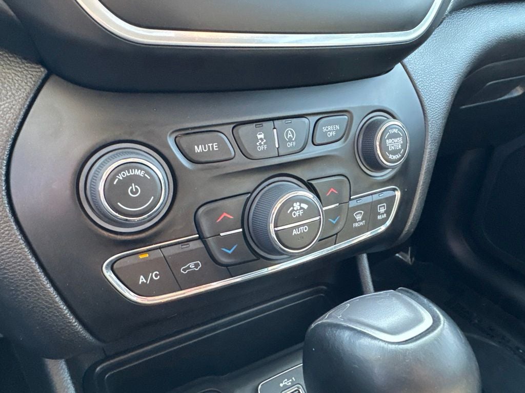 2023 Jeep Cherokee Altitude
