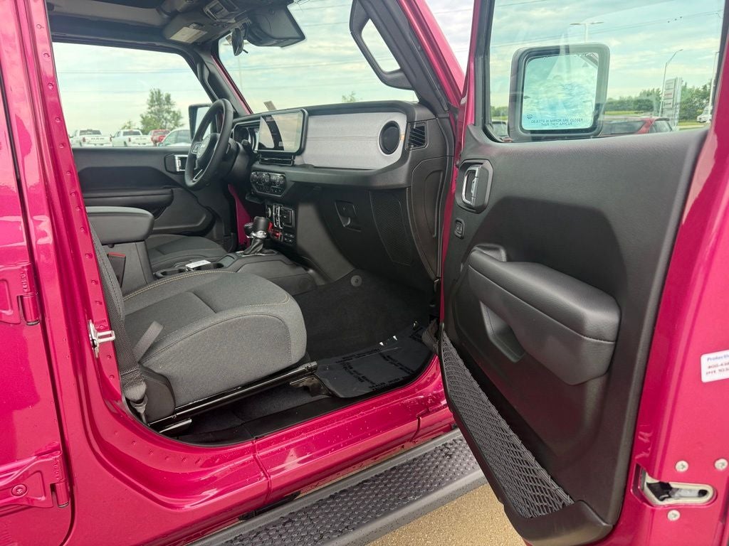 2024 Jeep Wrangler 4-Door Willys 4x4
