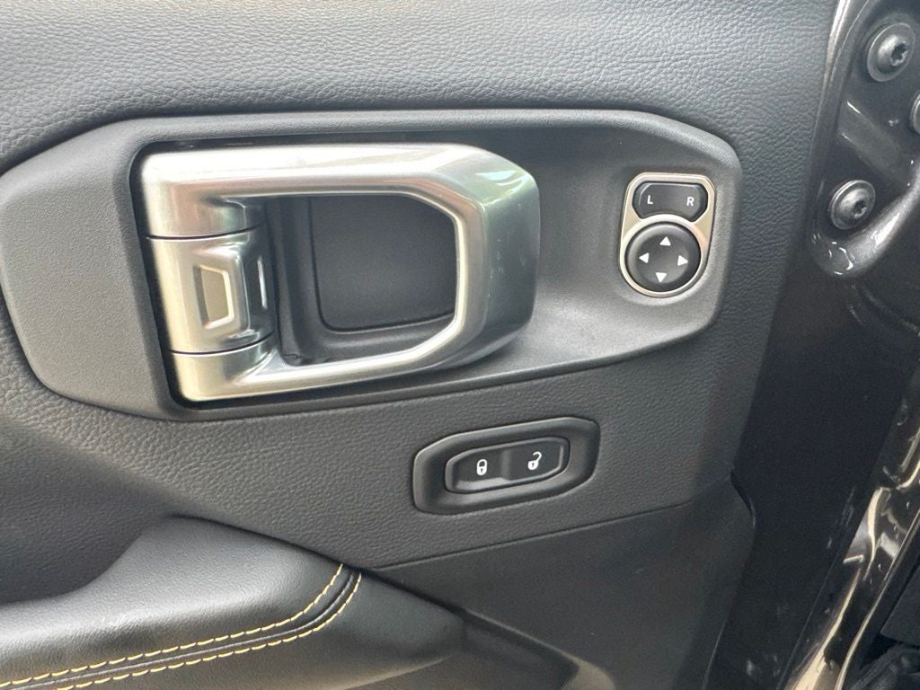 2027 Jeep Wrangler WRANGLER 4-DOOR SAHARA