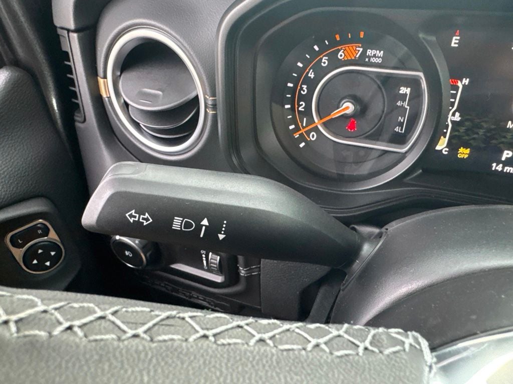 2027 Jeep Wrangler WRANGLER 4-DOOR SAHARA
