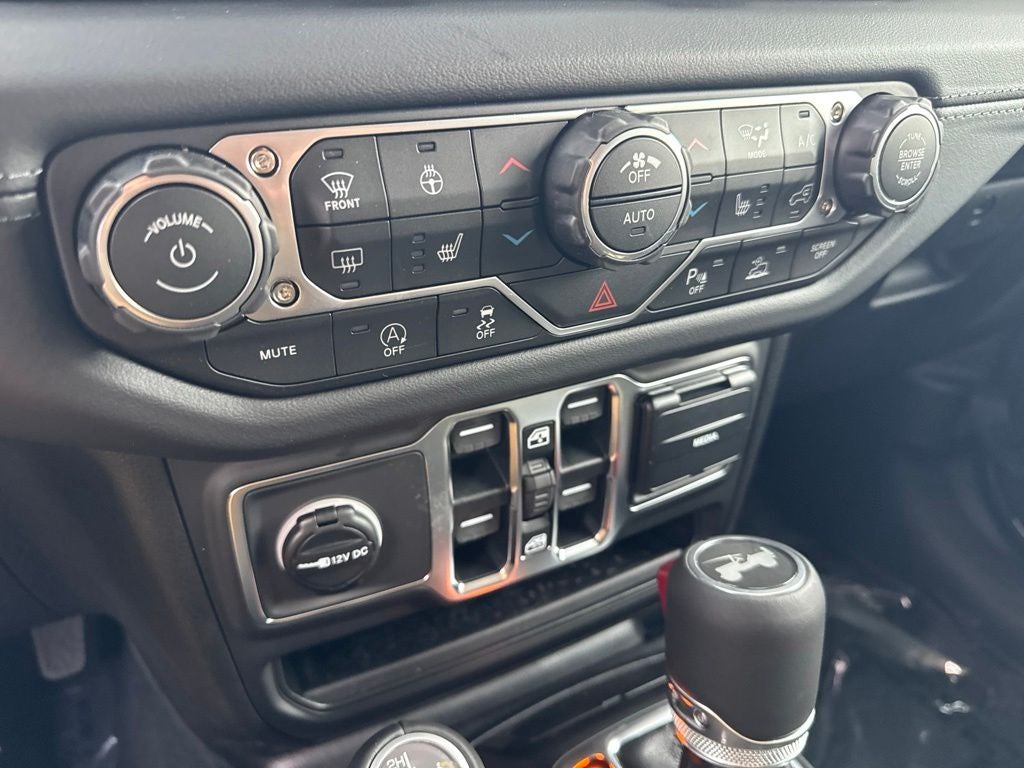 2027 Jeep Wrangler WRANGLER 4-DOOR SAHARA
