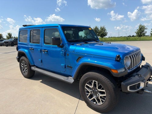 2025 Jeep Wrangler 4-Door Sahara 4x4