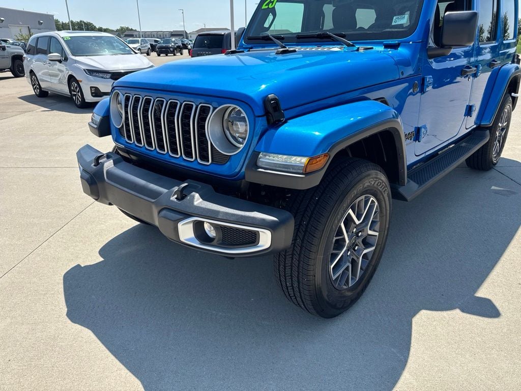 2025 Jeep Wrangler 4-Door Sahara 4x4