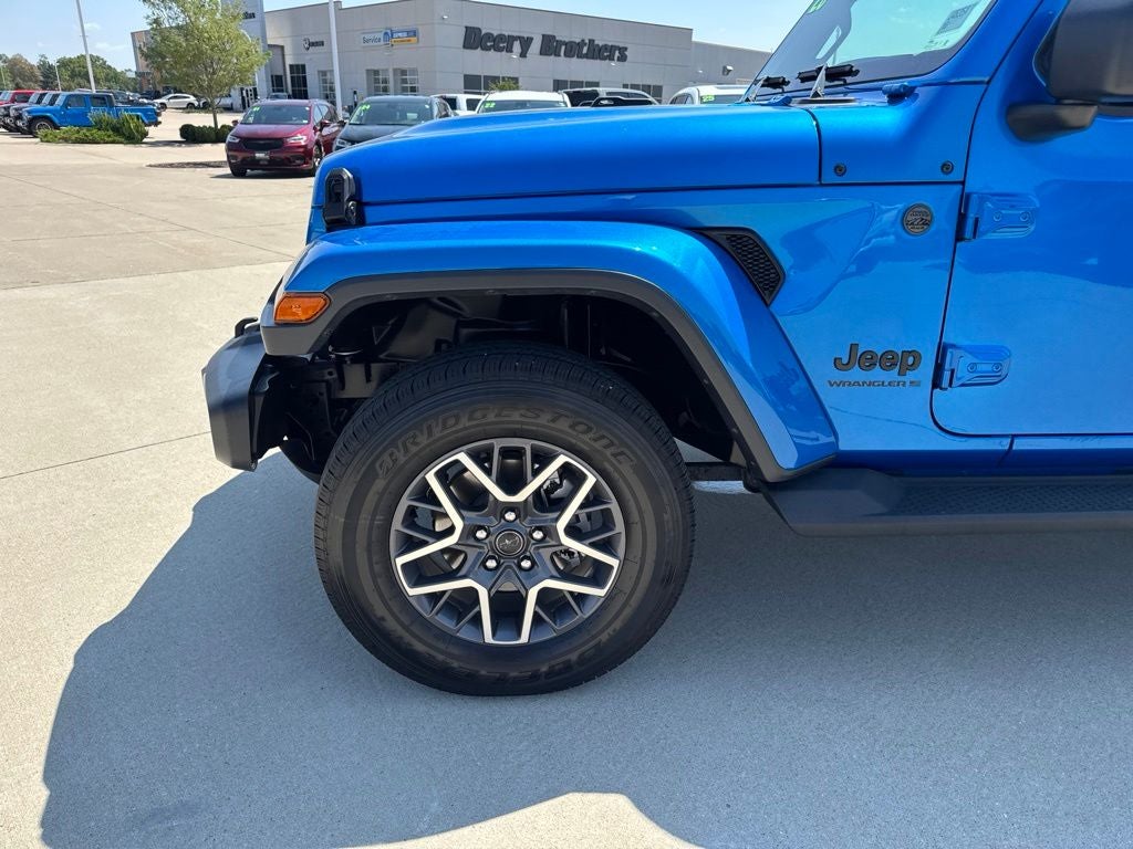 2025 Jeep Wrangler 4-Door Sahara 4x4