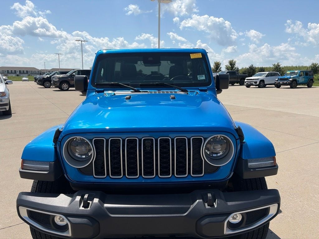 2025 Jeep Wrangler 4-Door Sahara 4x4