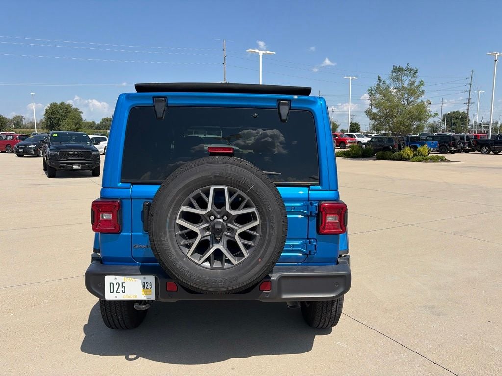 2025 Jeep Wrangler 4-Door Sahara 4x4