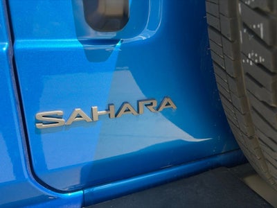 2025 Jeep Wrangler 4-Door Sahara 4x4