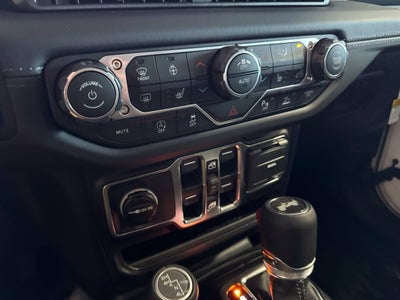 2027 Jeep Wrangler WRANGLER 4-DOOR SAHARA