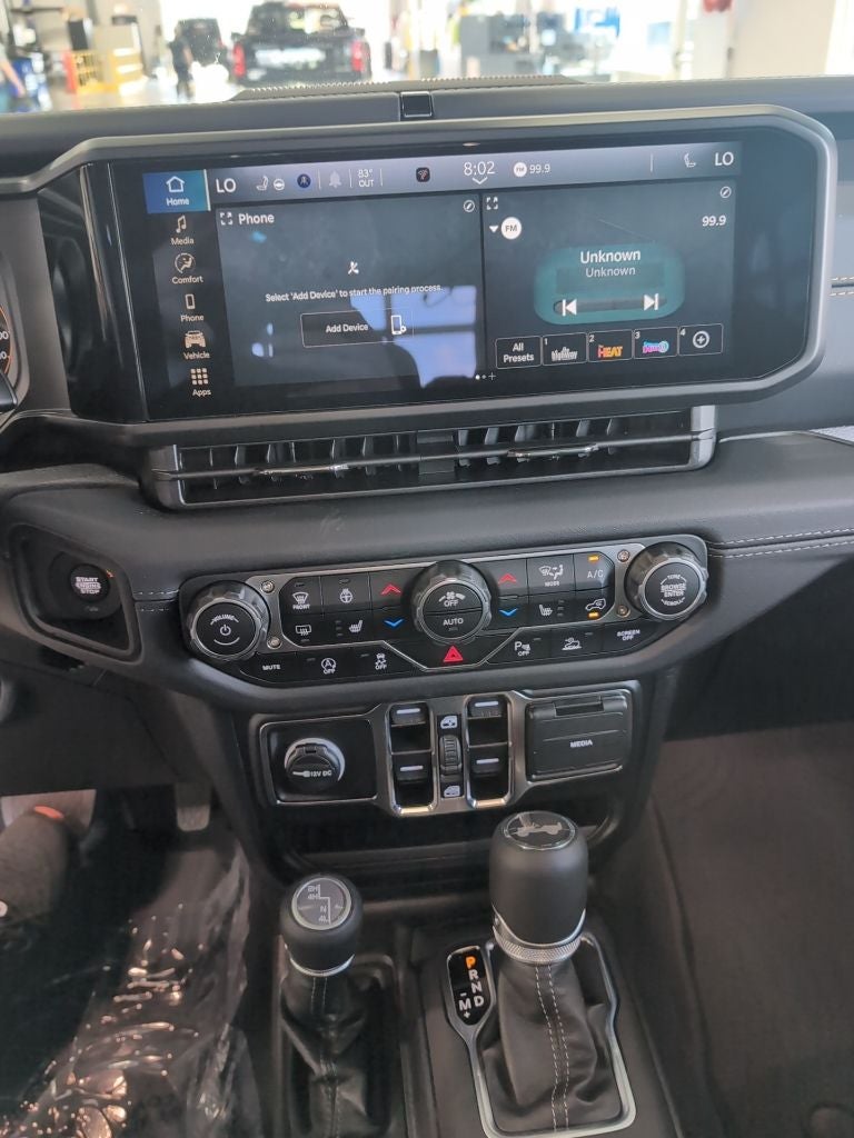 2025 Jeep Wrangler WRANGLER 4-DOOR SAHARA