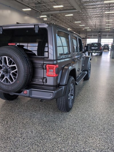 2025 Jeep Wrangler WRANGLER 4-DOOR SAHARA