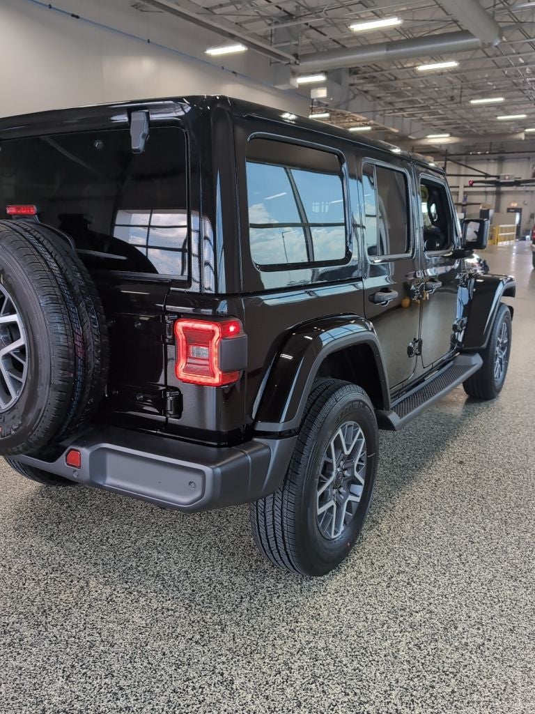 2025 Jeep Wrangler WRANGLER 4-DOOR SAHARA