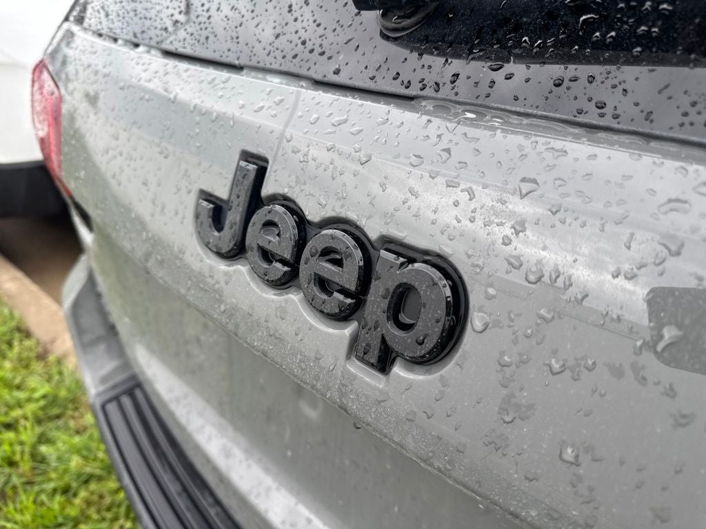 2021 Jeep Grand Cherokee Laredo X 4x4