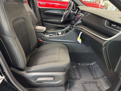 2026 Jeep Grand Cherokee GRAND CHEROKEE LAREDO X 4X4