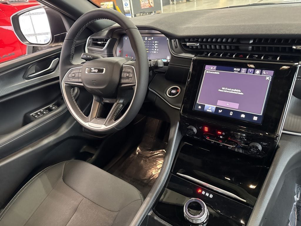 2026 Jeep Grand Cherokee GRAND CHEROKEE LAREDO X 4X4