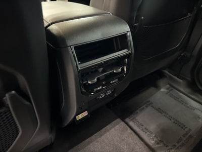 2026 Jeep Grand Cherokee GRAND CHEROKEE LAREDO X 4X4