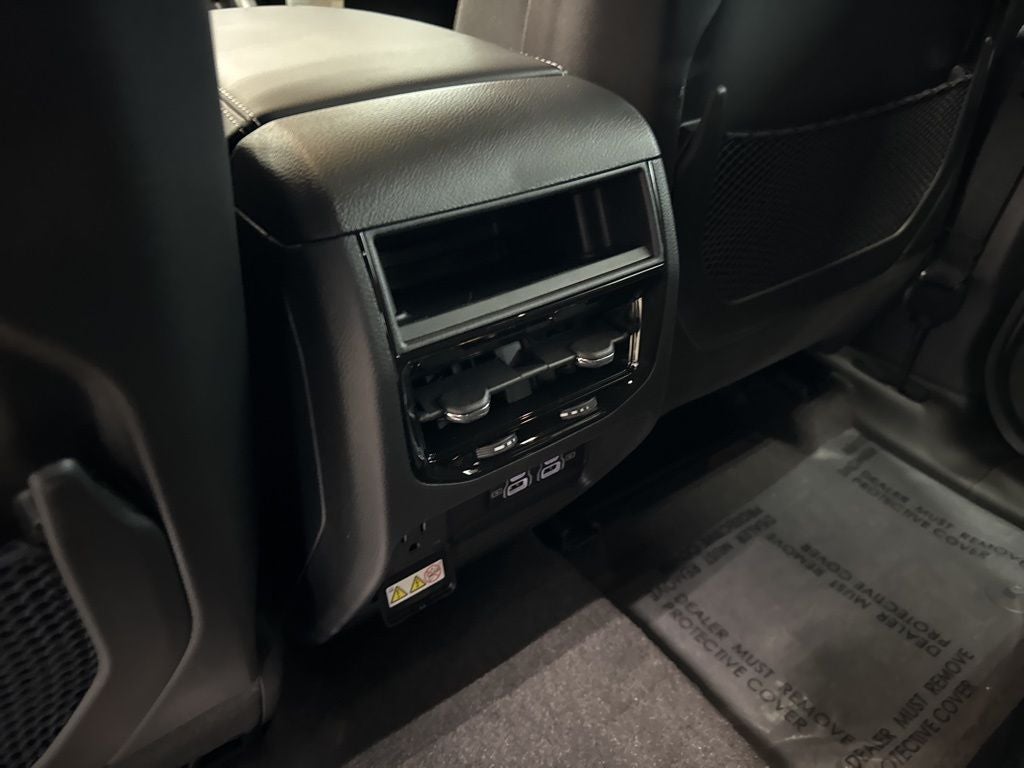 2026 Jeep Grand Cherokee GRAND CHEROKEE LAREDO X 4X4