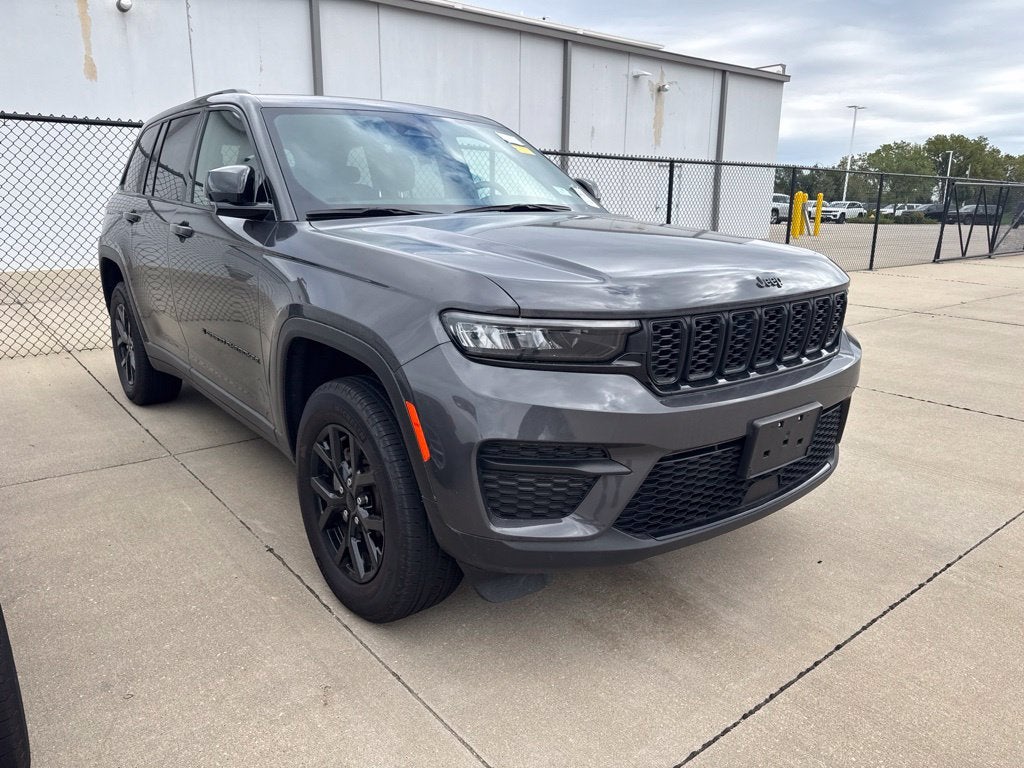 2025 Jeep Grand Cherokee Altitude 4x4