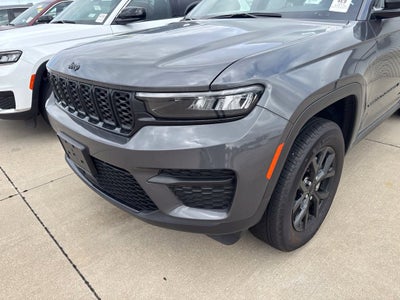 2025 Jeep Grand Cherokee Altitude 4x4