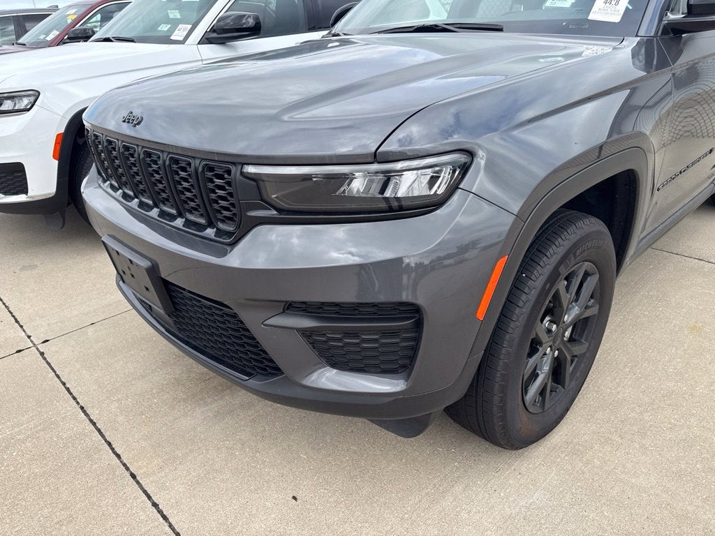 2025 Jeep Grand Cherokee Altitude 4x4