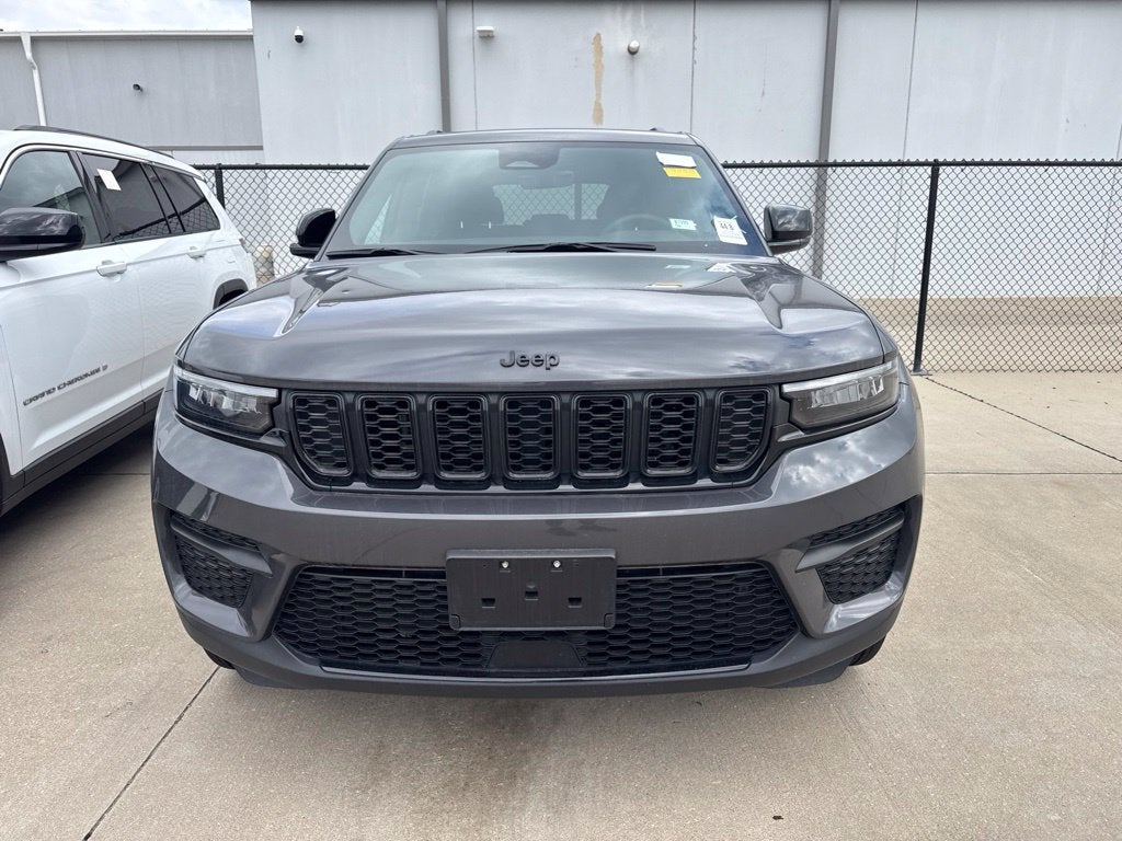 2025 Jeep Grand Cherokee Altitude 4x4