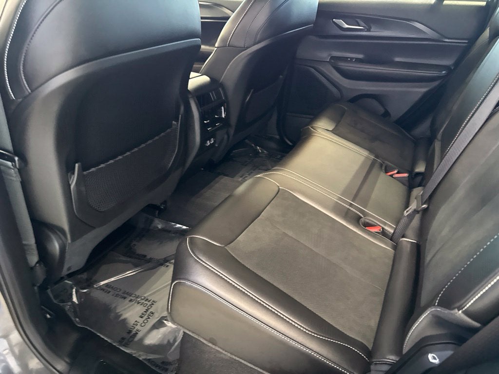 2025 Jeep Grand Cherokee Altitude 4x4