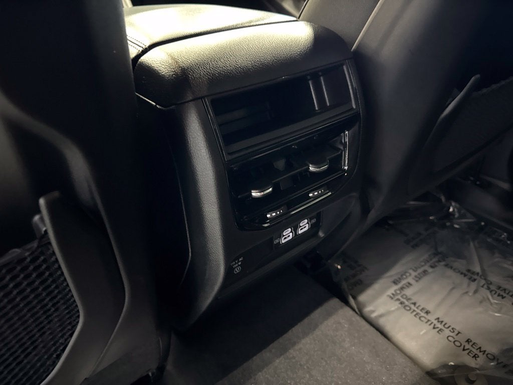 2025 Jeep Grand Cherokee Altitude 4x4