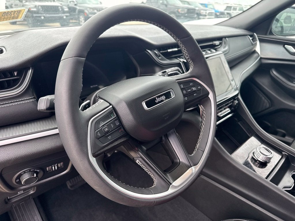 2025 Jeep Grand Cherokee Altitude 4x4