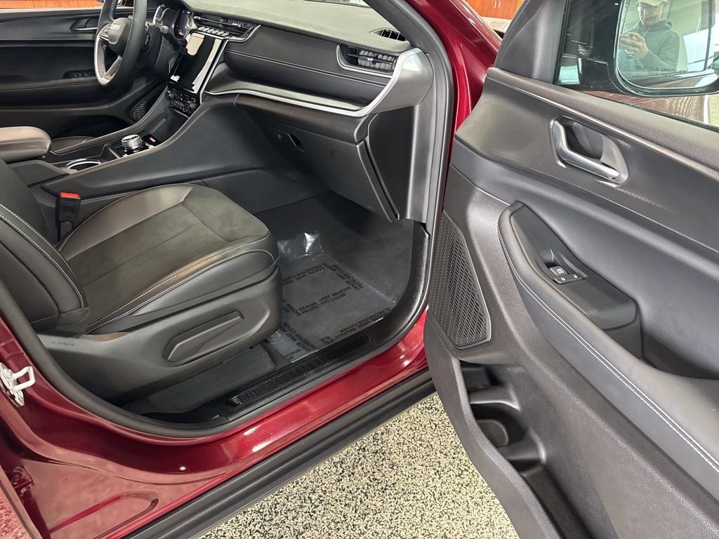 2025 Jeep Grand Cherokee Altitude X 4x4