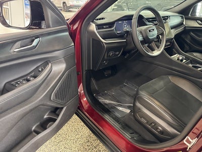 2025 Jeep Grand Cherokee Altitude X 4x4