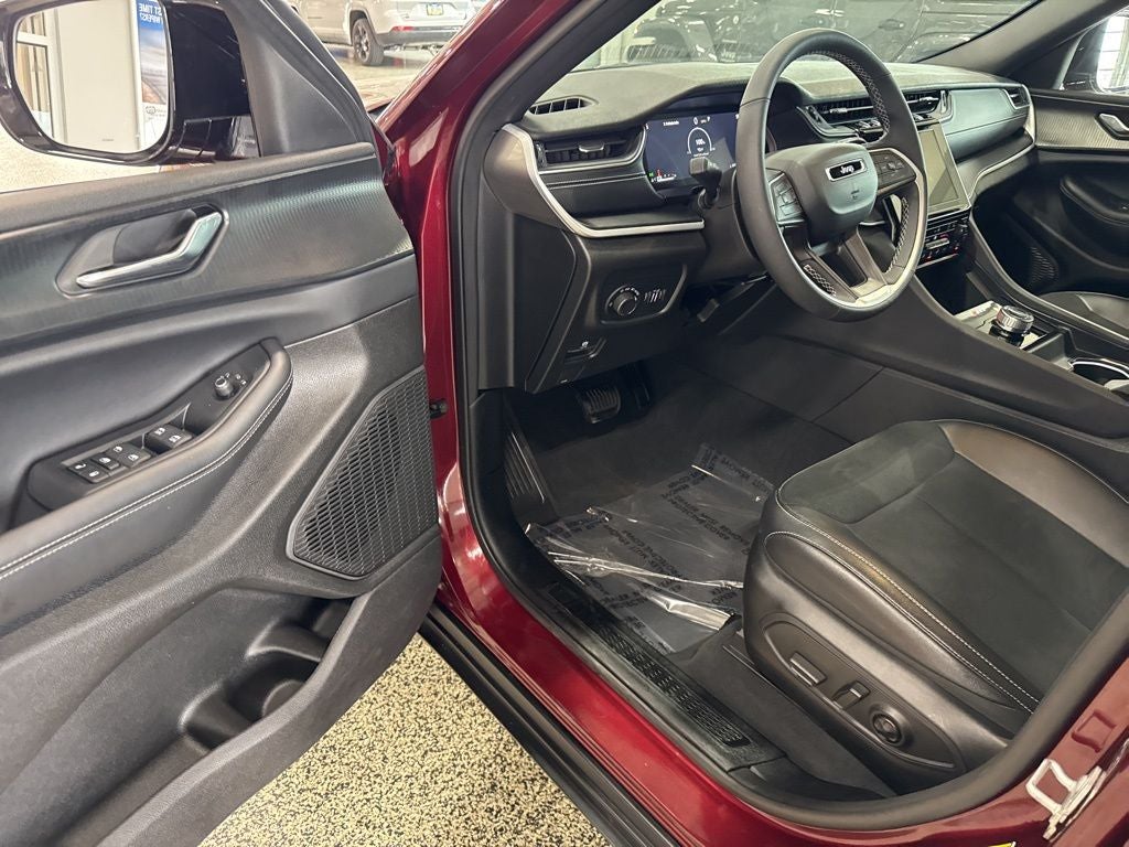 2025 Jeep Grand Cherokee Altitude X 4x4