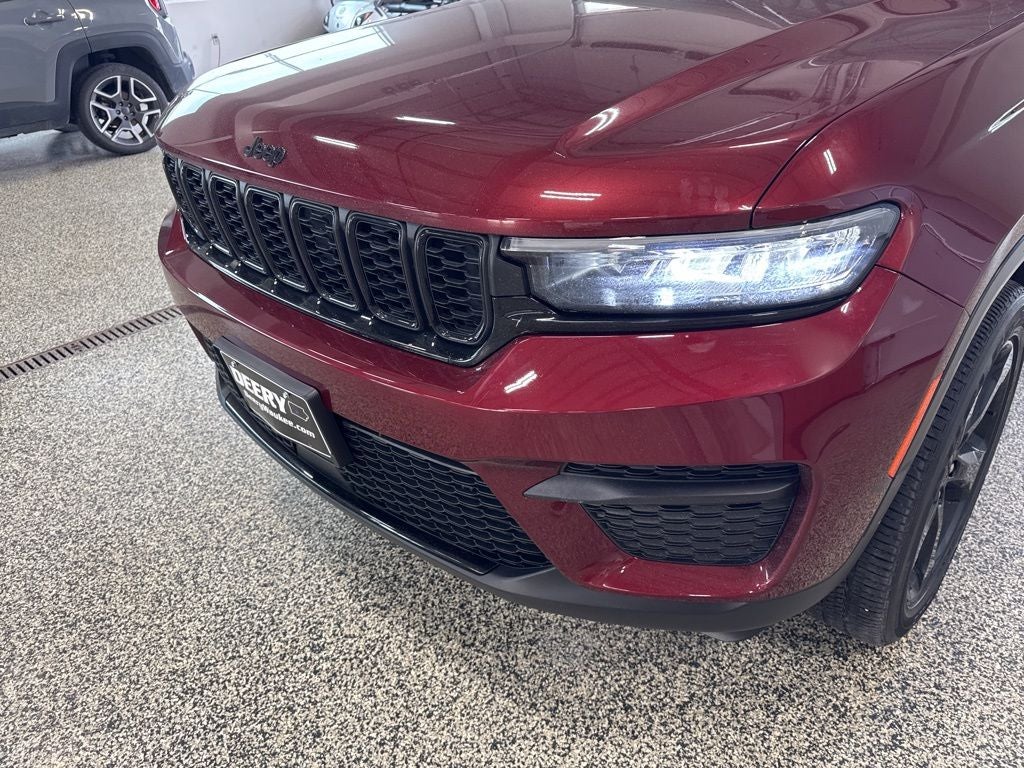 2022 Jeep Grand Cherokee Altitude 4x4