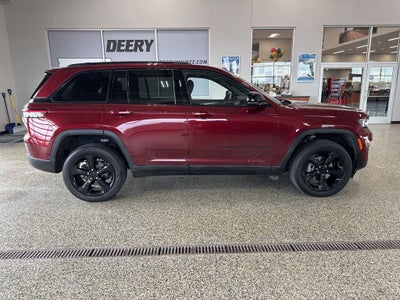 2022 Jeep Grand Cherokee Altitude 4x4