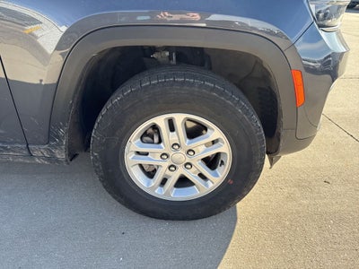 2023 Jeep Grand Cherokee Laredo 4x4