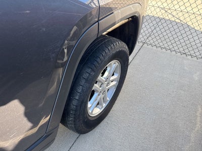 2023 Jeep Grand Cherokee Laredo 4x4