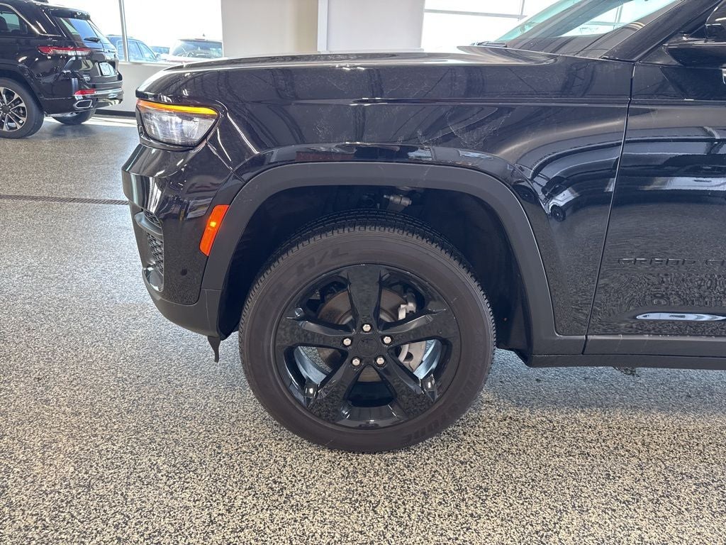 2025 Jeep Grand Cherokee Altitude X 4x4