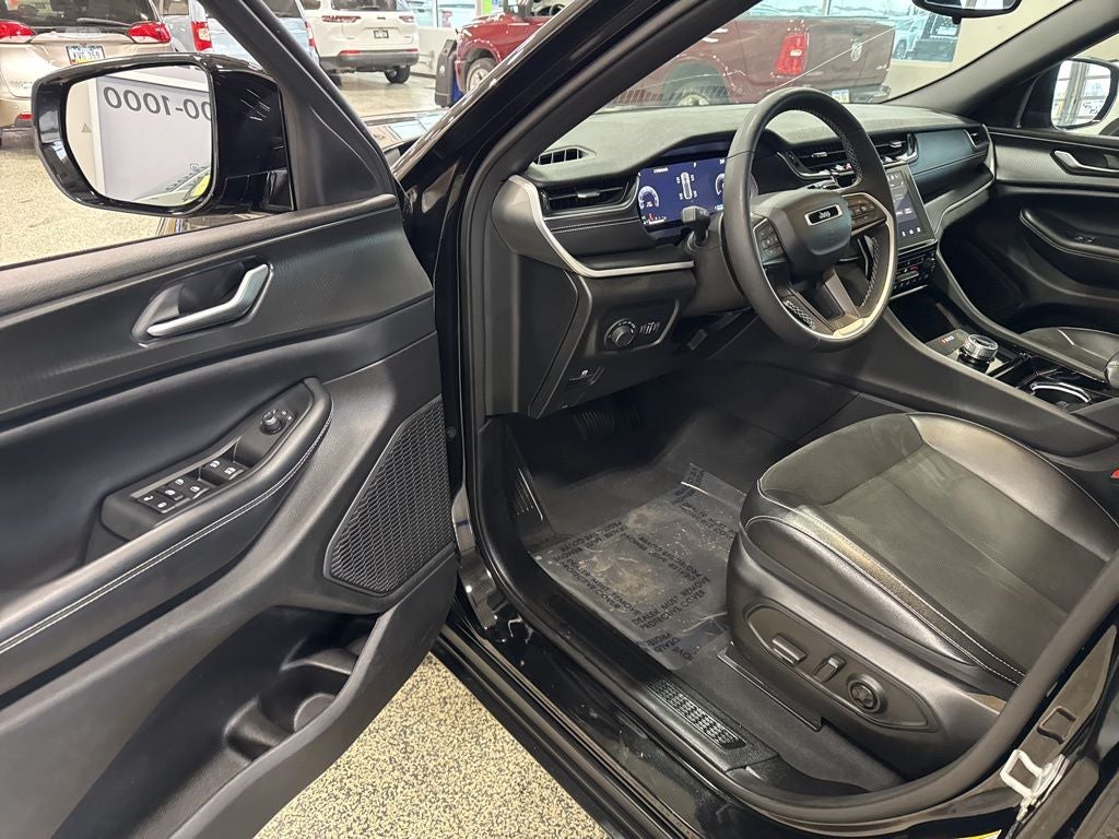 2023 Jeep Grand Cherokee Altitude 4x4