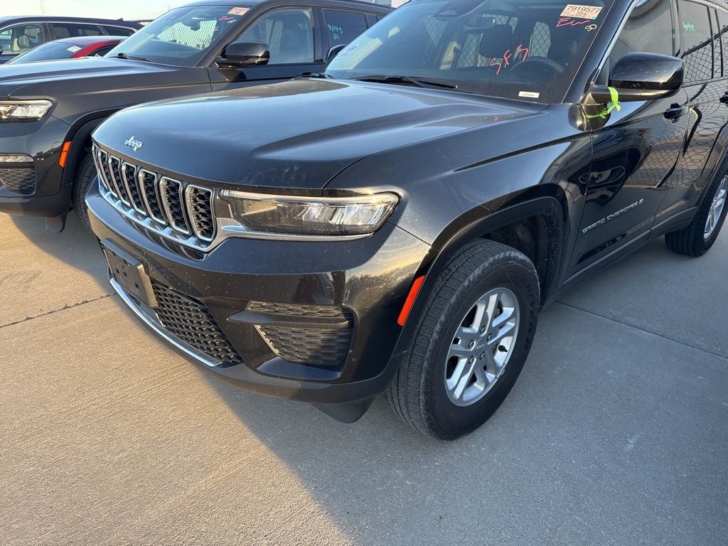 2023 Jeep Grand Cherokee Laredo 4x4