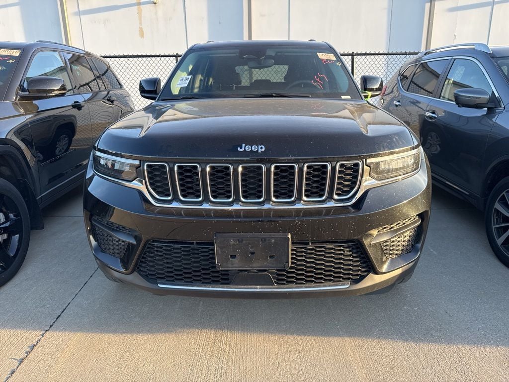 2023 Jeep Grand Cherokee Laredo 4x4