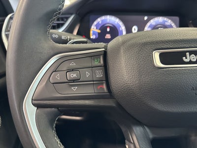 2023 Jeep Grand Cherokee Laredo 4x4