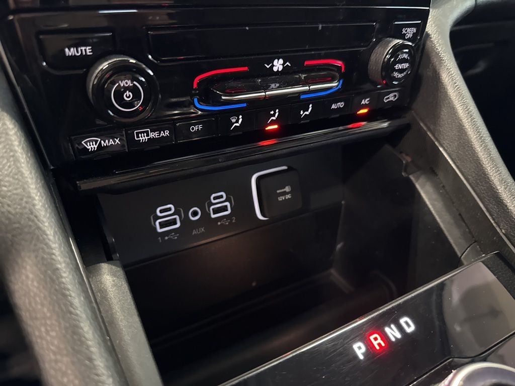 2023 Jeep Grand Cherokee Laredo 4x4