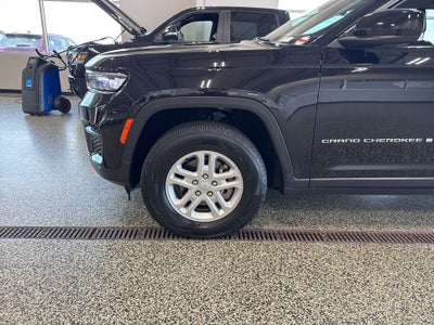 2023 Jeep Grand Cherokee Laredo 4x4