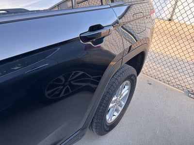 2023 Jeep Grand Cherokee Laredo 4x4