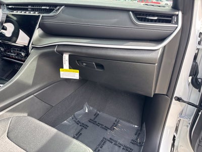 2027 Jeep Grand Cherokee GRAND CHEROKEE LAREDO X 4X4