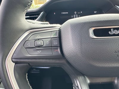 2027 Jeep Grand Cherokee GRAND CHEROKEE LAREDO X 4X4