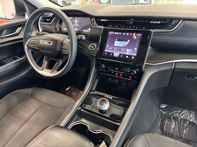 2023 Jeep Grand Cherokee Laredo 4x4